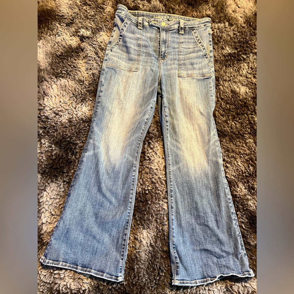 AMERICAN EAGLE NEXT LEVEL STRETCH HIGH RISE FLARE JEANS SIZE 14 SHORT
